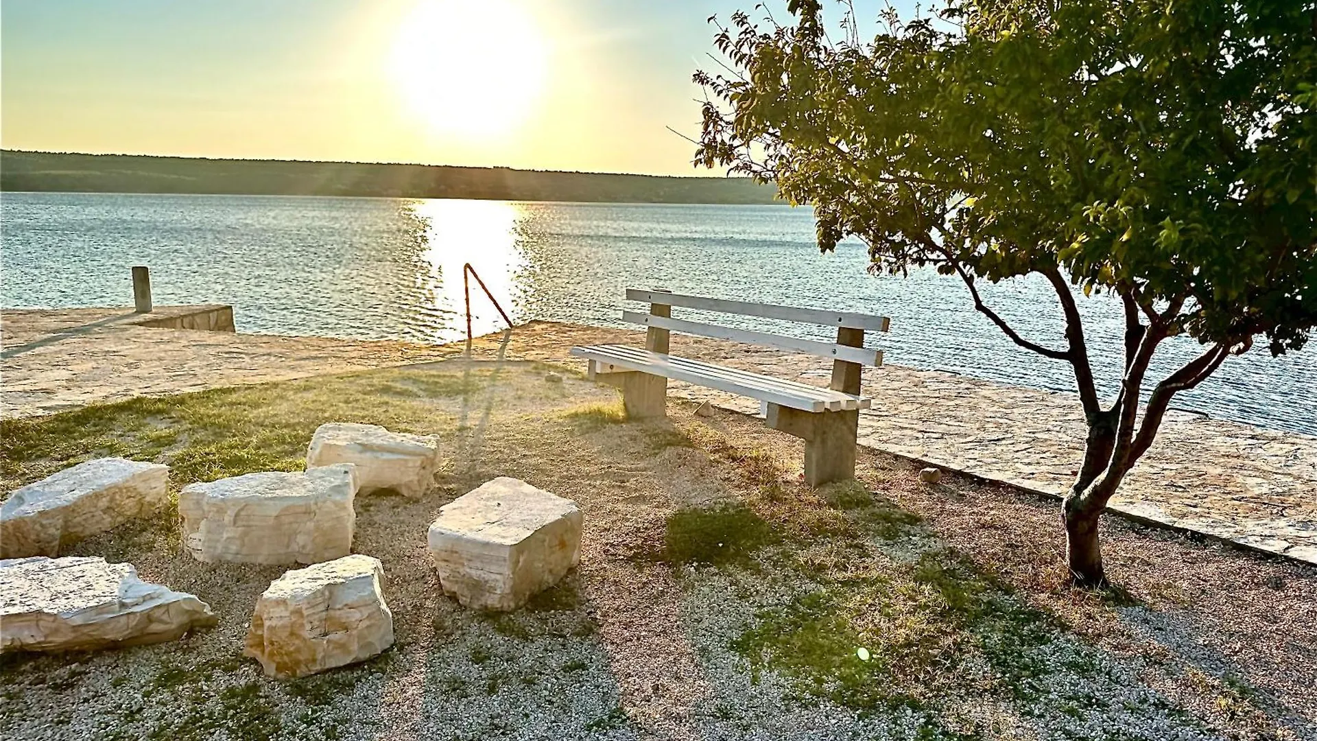 3 Bedroom Apartment With Seaview - 3Min From The Beach Kruševo