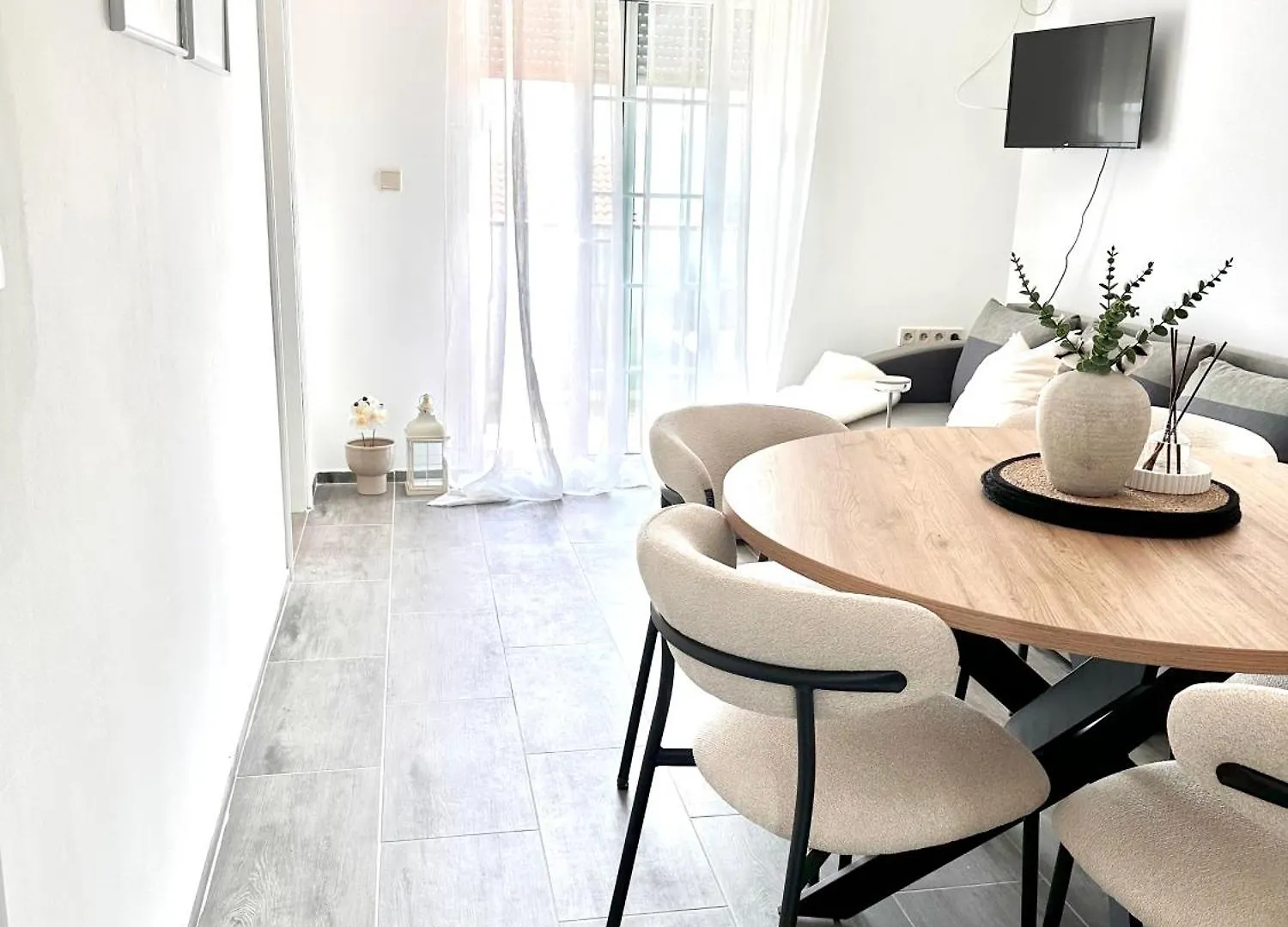 3 Bedroom Apartment With Seaview - 3Min From The Beach Kruševo